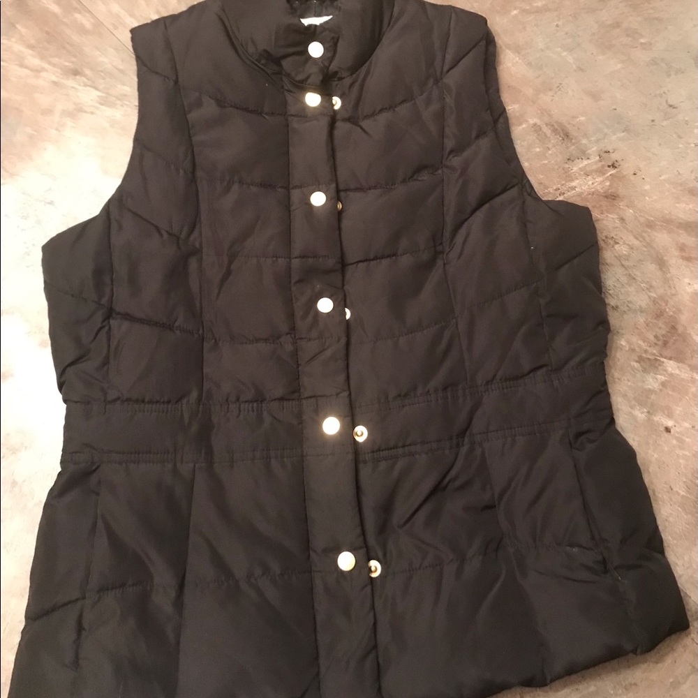 Madison Black Puffer Vest